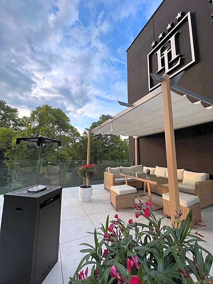 Apartamenty Katowice by Lantier - Swimming Pool Zone