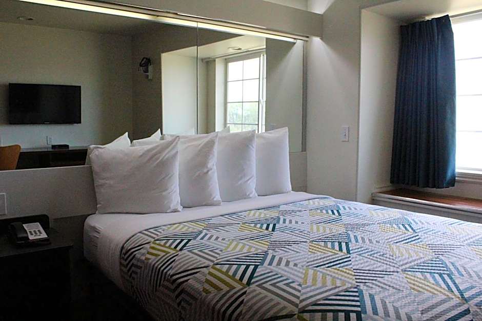 Motel 6-Idaho Falls, ID - Snake River