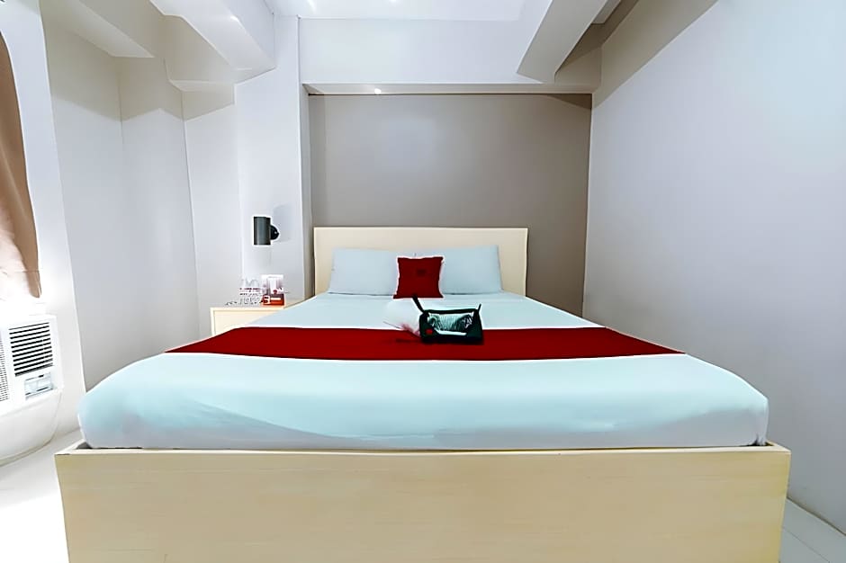 RedDoorz @ Samat Mandaluyong