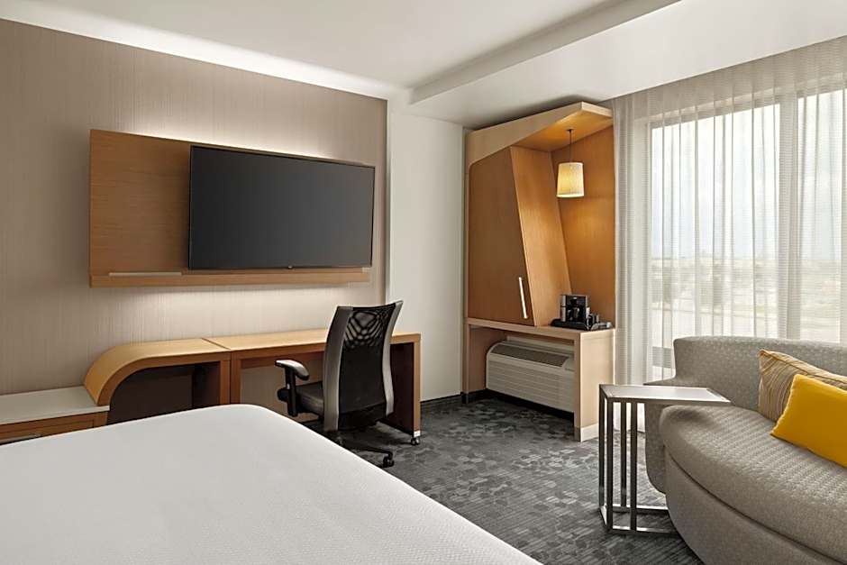 Courtyard by Marriott Omaha East/Council Bluffs, IA