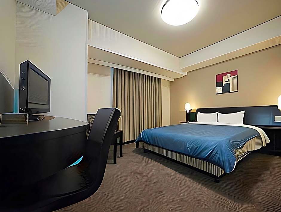 Hotel Route-Inn Mito Kencho-mae