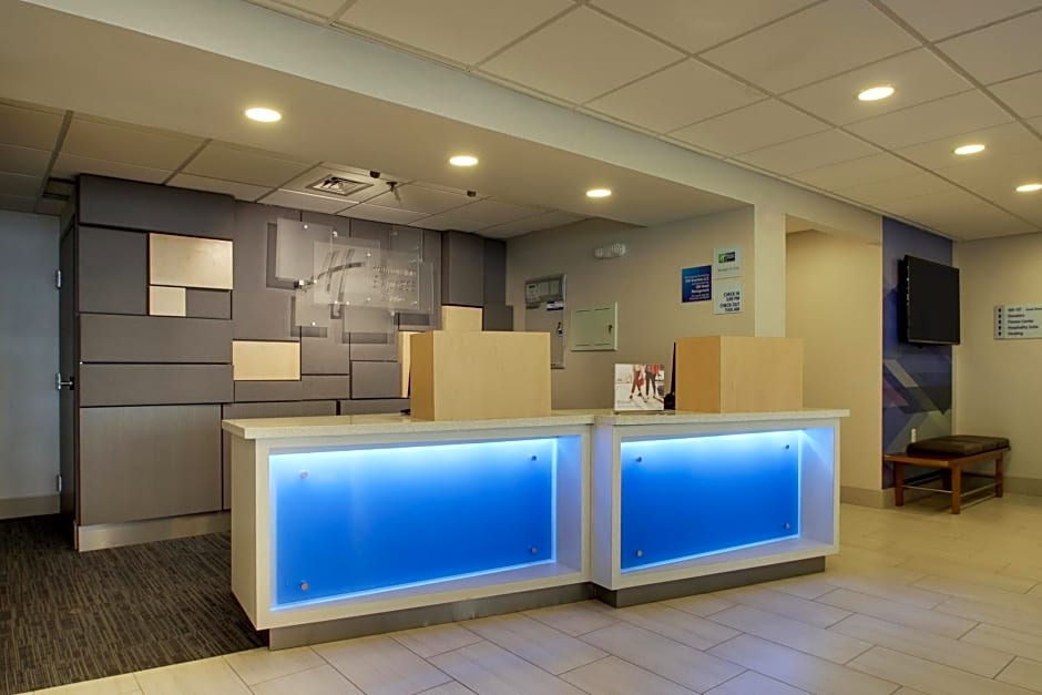 Holiday Inn Express Voorhees - Mt. Laurel By IHG