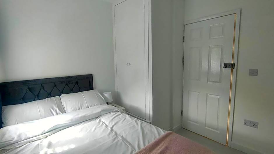 Sanderson Studio Apartments in Bromley, Greater London