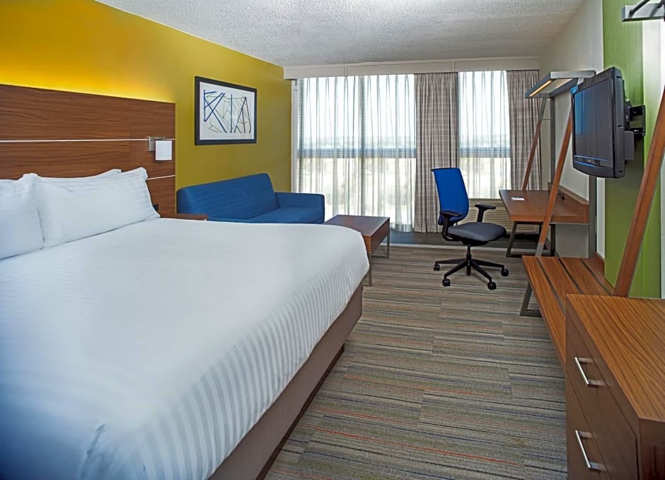 Holiday Inn Express Nags Head Oceanfront, an IHG Hotel