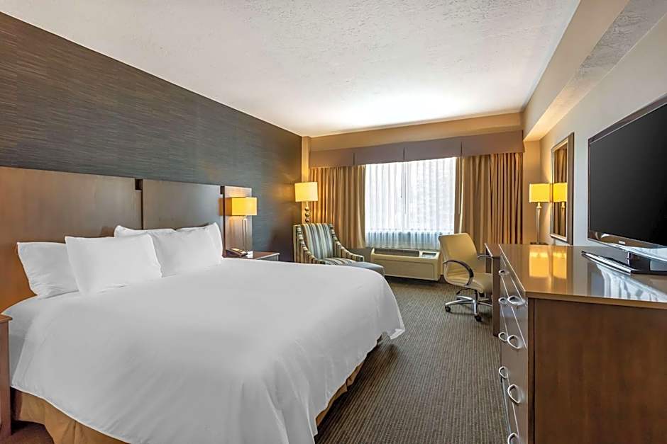 Best Western Plus Cottontree Inn