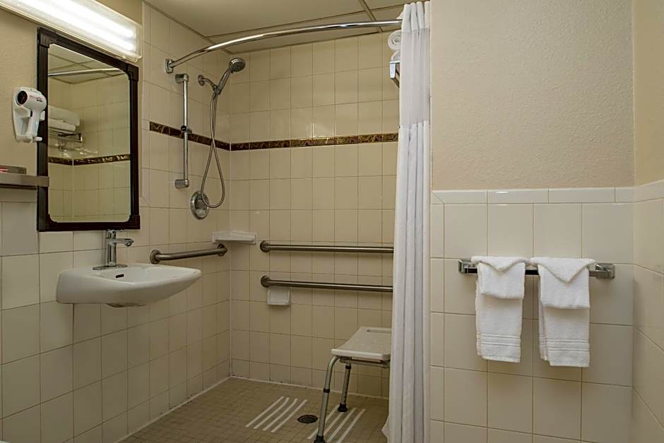 Ramada by Wyndham Downtown Spokane