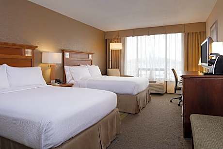 Standard Room with Two Queen Beds