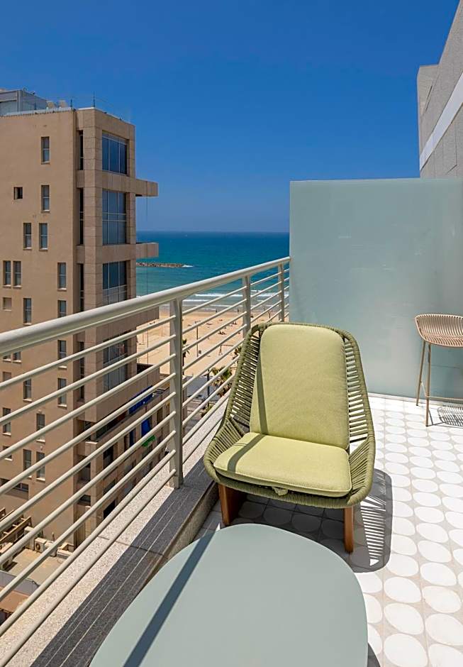 Photo 1 of 15 of Deluxe, Side Sea View