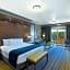 Oxford Suites Spokane
