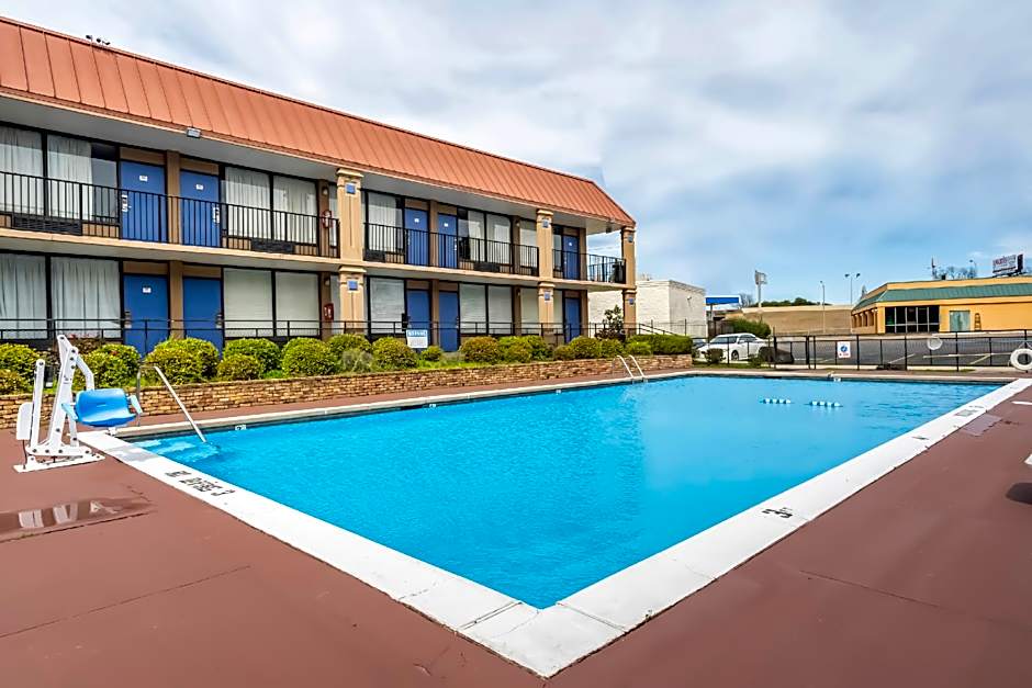 OYO Hotel Bossier City LA - Red River