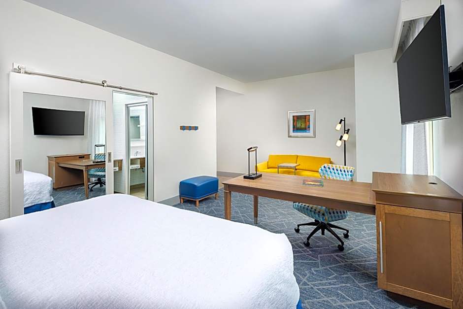 Hampton Inn & Suites Asheville Biltmore Village