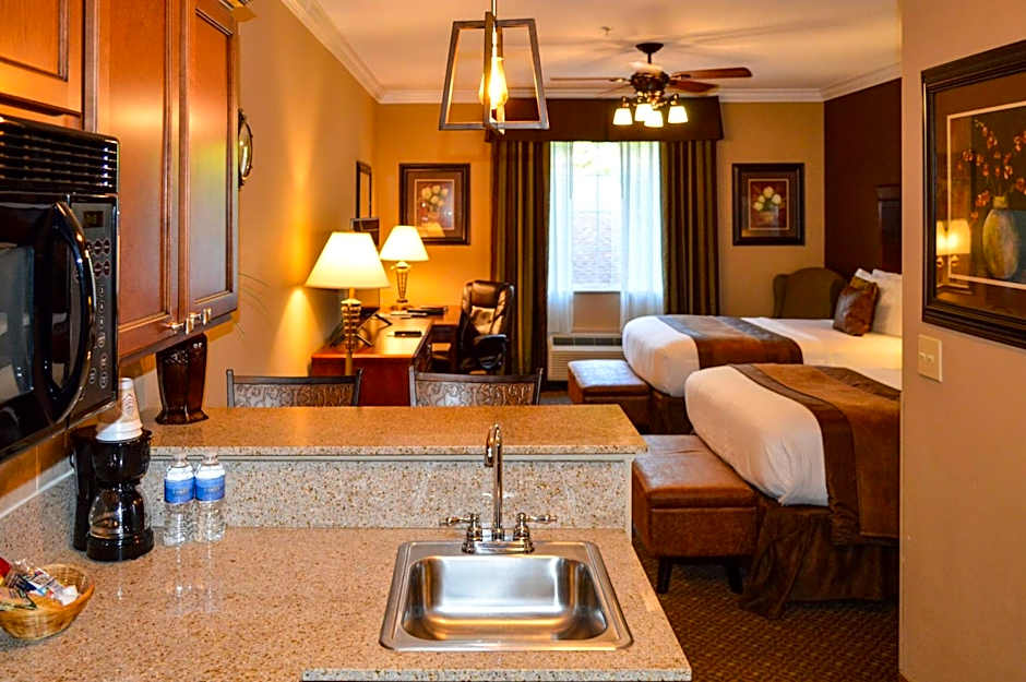 The Lodge at Flat Rock