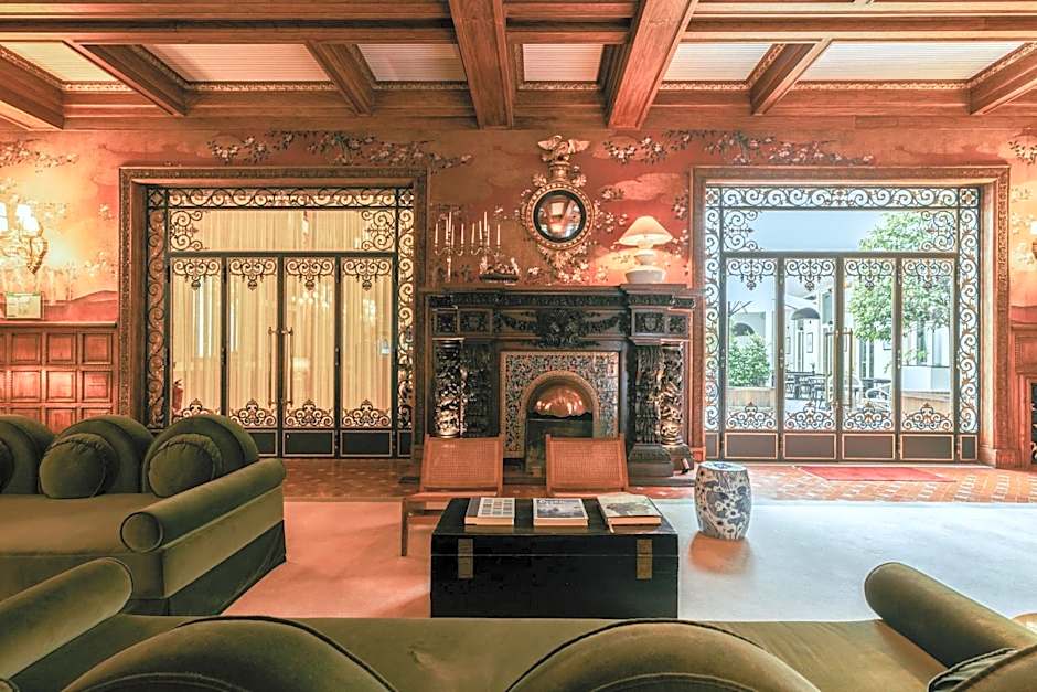 Infante Sagres  Luxury Historic Hotel