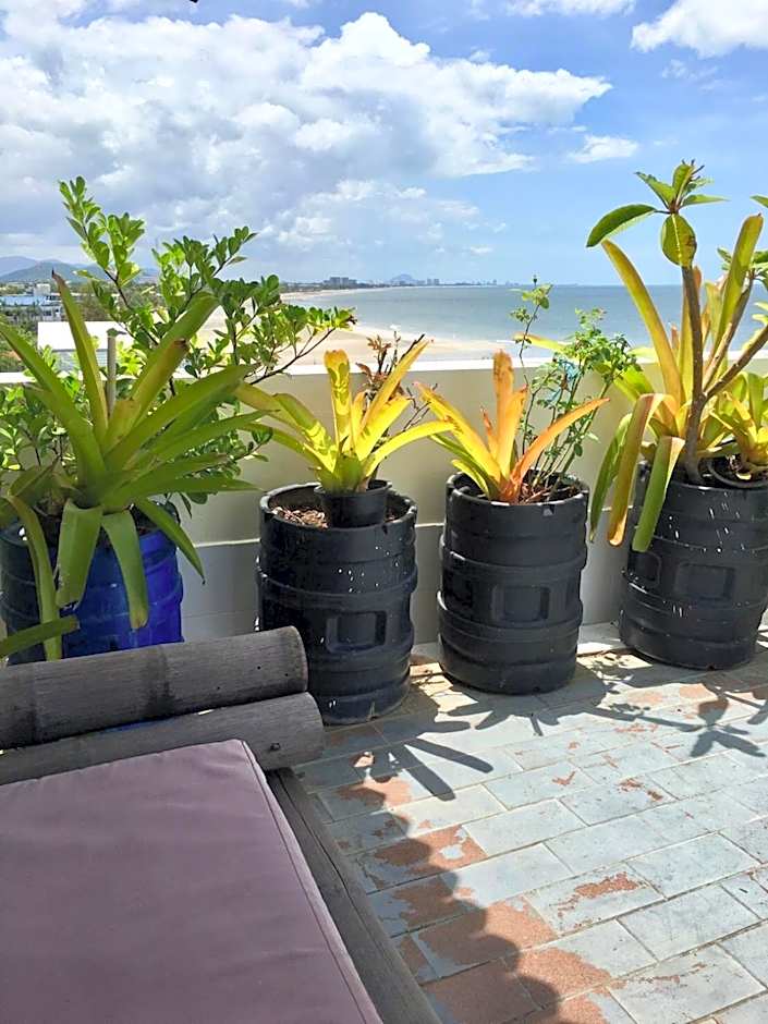 PierView Rooms
