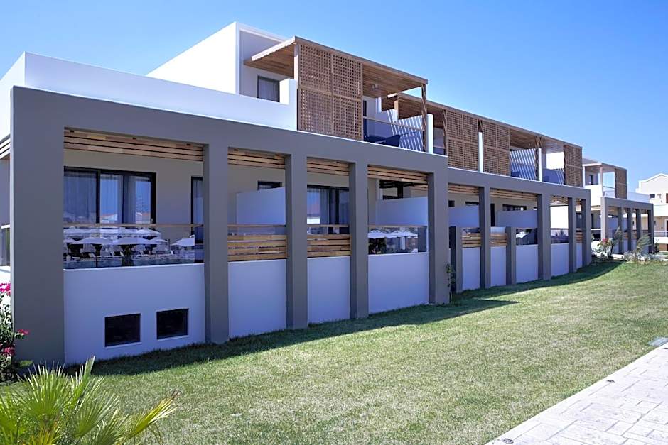 Pelagos Suites Hotel & Spa