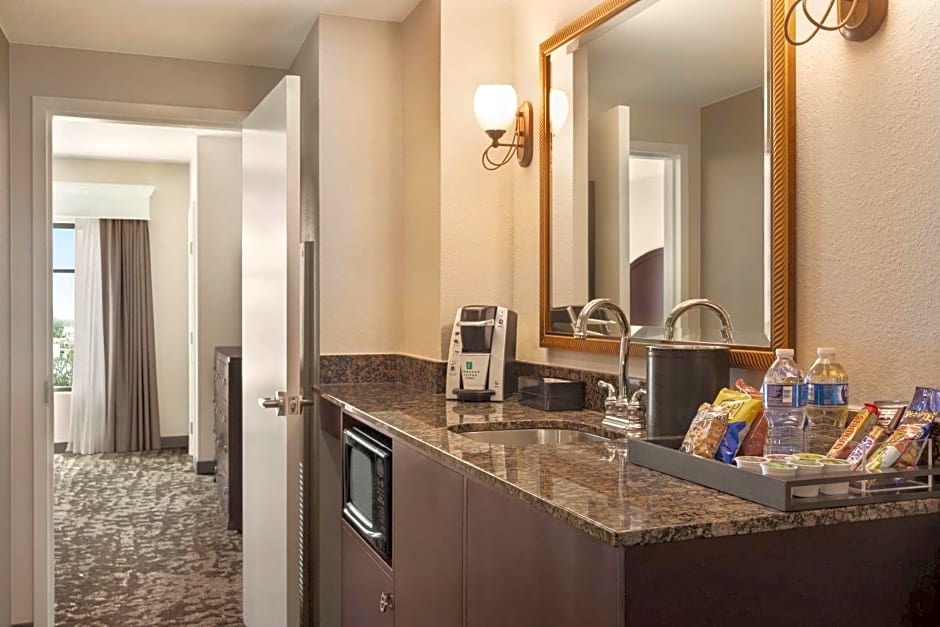 Embassy Suites by Hilton Orlando Lake Buena Vista South