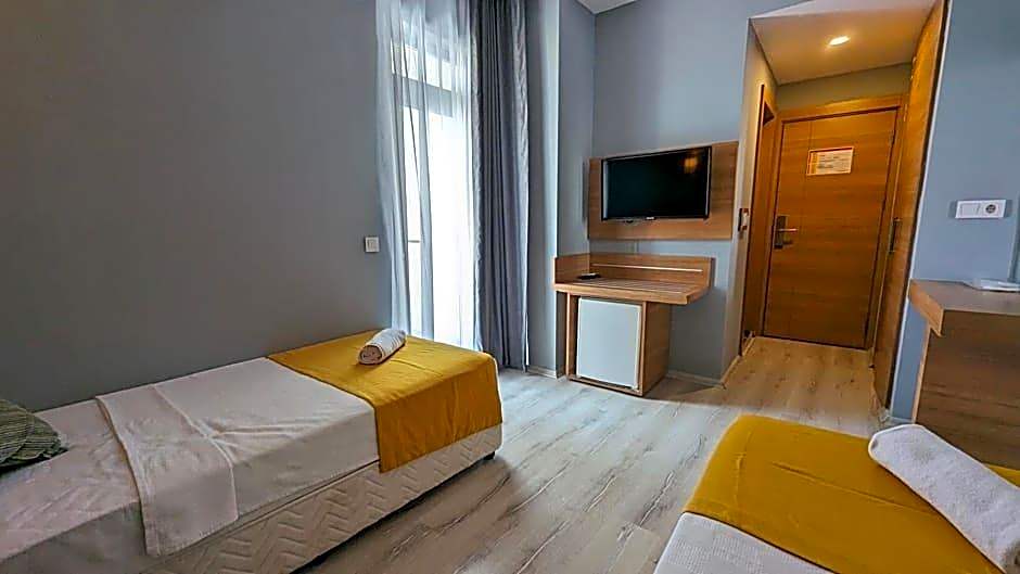Ramona Lara Hotel