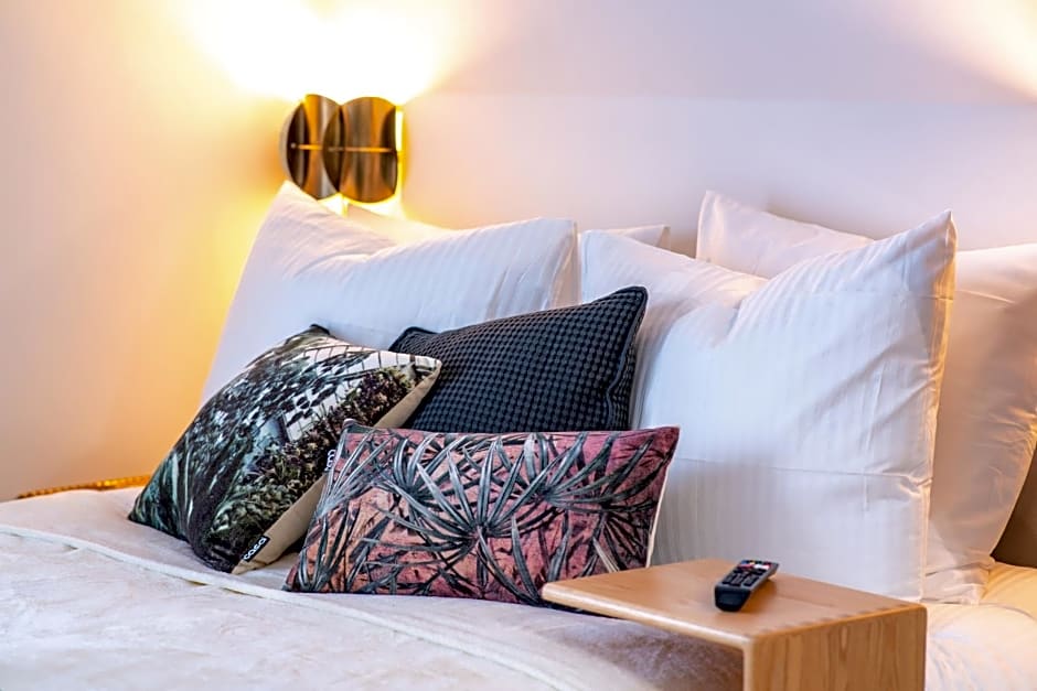 Family penthouse 7-Minutes from Rotterdam Central Newly Build top floor terrace R5