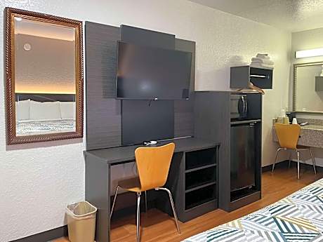 Quadruple Room - Disability Access - Smoking