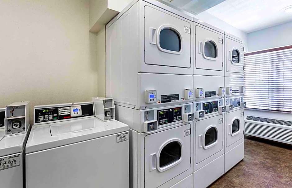 Extended Stay America Select Suites - Akron - South