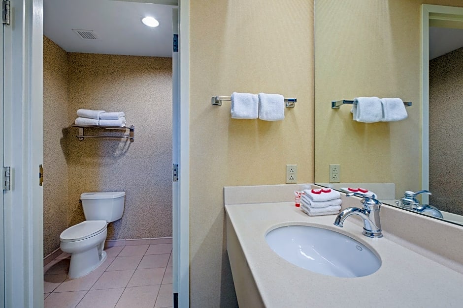 OYO Hotel St Louis Downtown City Center MO