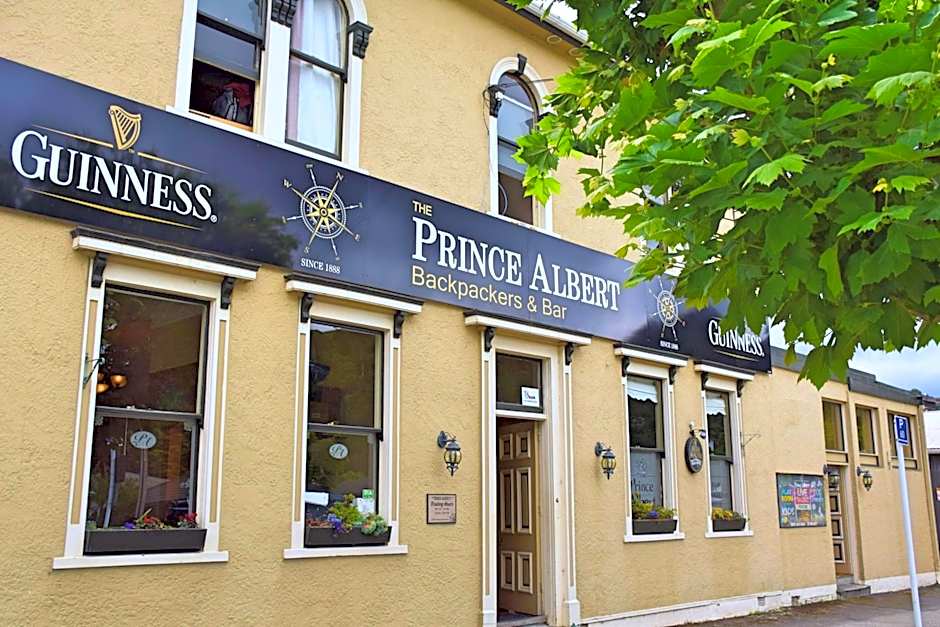 The Prince Albert Backpackers & Bar