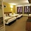 Grand Court Hotel