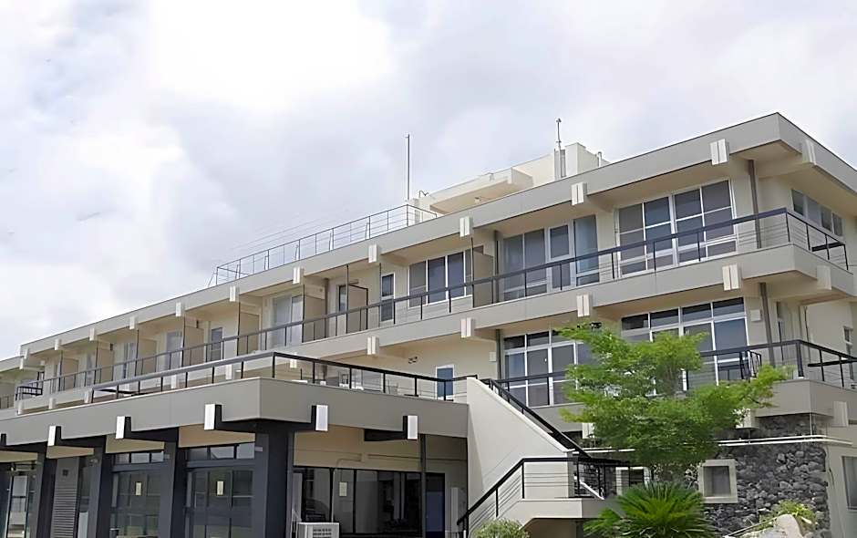 J-Hoppers Lake Biwa Guesthouse