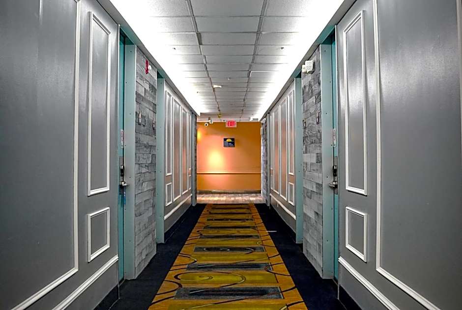 Days Inn by Wyndham Southington