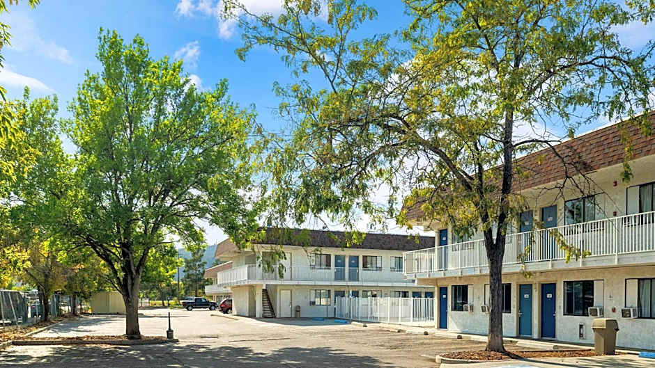 Motel 6-Kalispell, MT