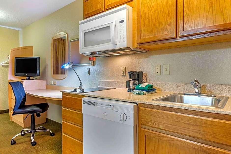 Birch Hill Suites - South Bend