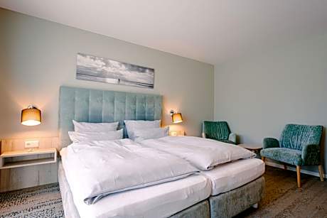 Double Room with Balcony or Terrace 92 ft²