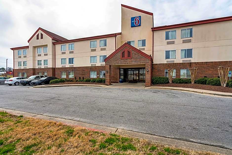 Motel 6-Rocky Mount, NC