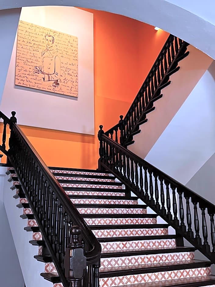 Palacio Provincial San Juan, Curio Collection by Hilton