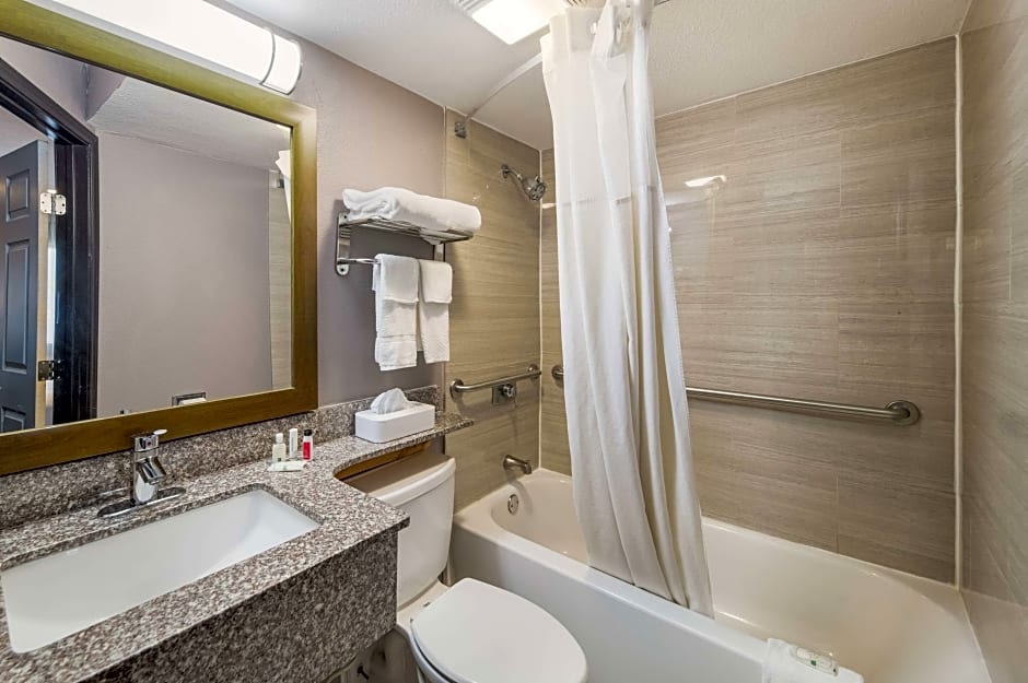 Quality Inn - Denton
