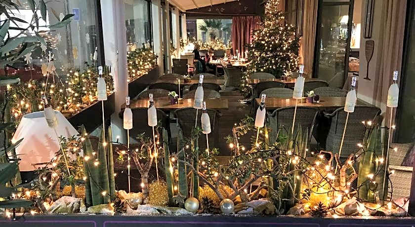 La Place Boutique Hotel