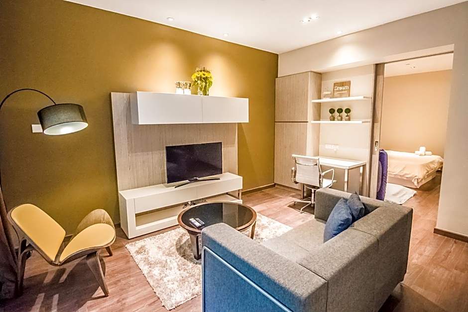 Marina Travellers Suite @ Riverson SOHO