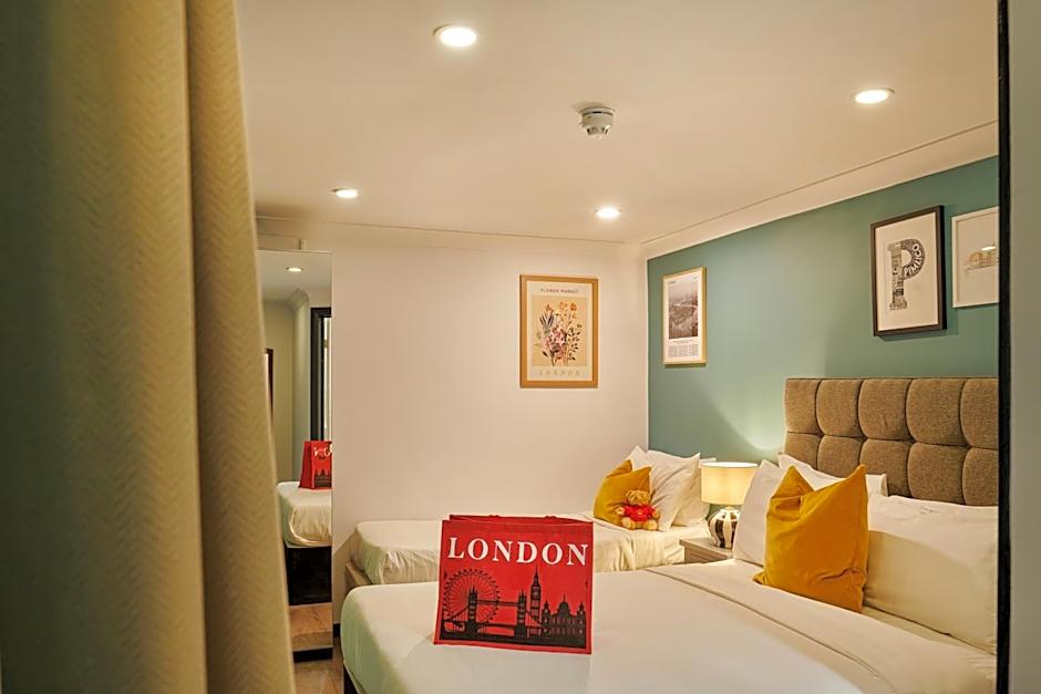Photo 1 of 8 of Quadruple Room