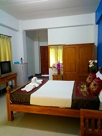 Deluxe Double Bed