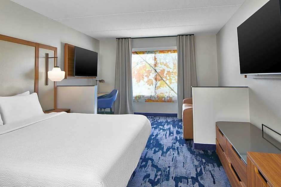 Fairfield Inn & Suites by Marriott Rochester East
