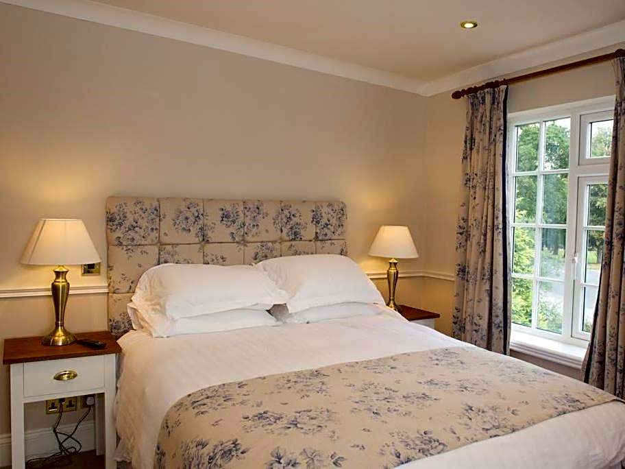 Photo 1 of 16 of Deluxe Suite