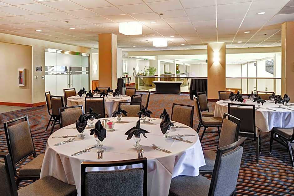 Embassy Suites By Hilton Hotel Santa Clara-Silicon Valley