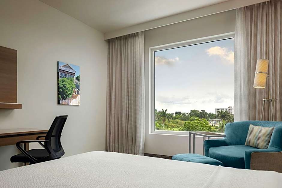 Courtyard by Marriott Kingston, Jamaica