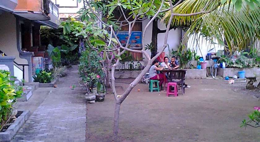 Mahendra Beach Inn
