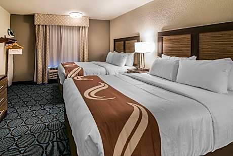 Queen Suite with with Two Queen Beds and Sofa Bed - Non-Smoking