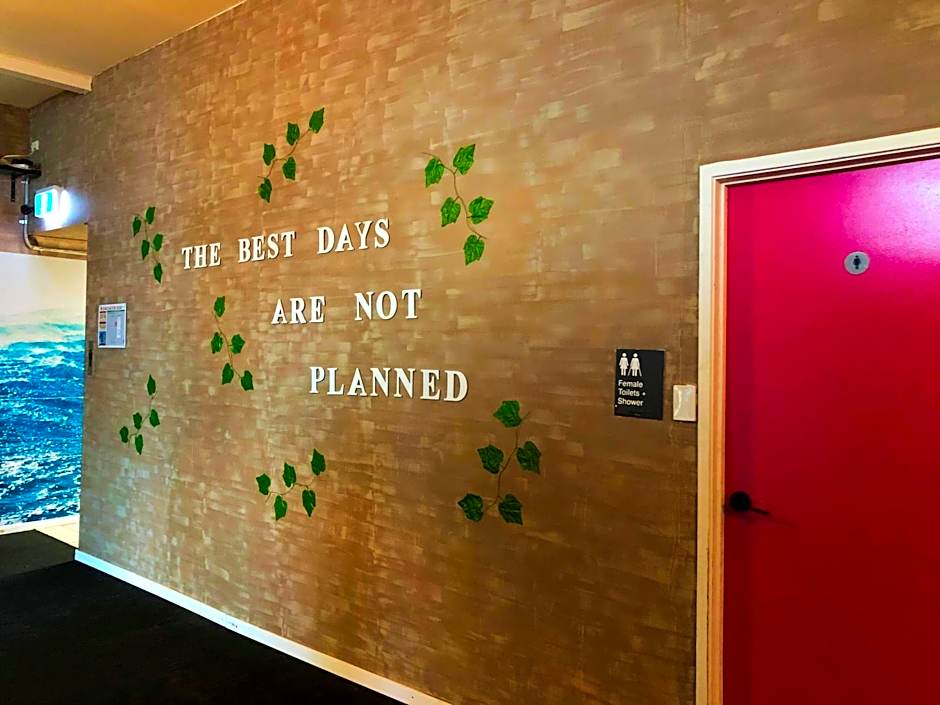 Tequila Sunrise Hostel Surfers Paradise