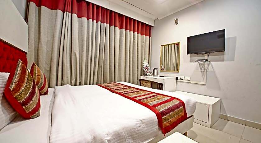 Diamond Plaza Hotel