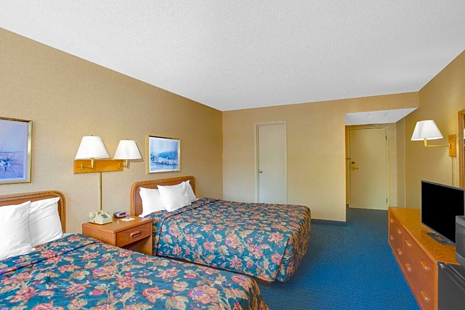 Days Inn by Wyndham Auburn/Finger Lakes Region