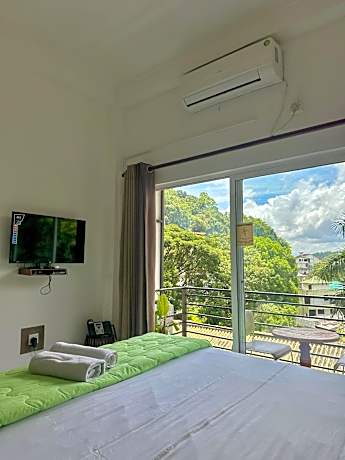 Deluxe Double Room with Balcony