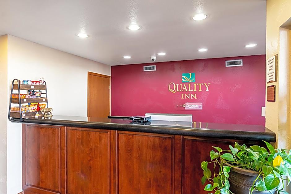 Quality Inn Three Rivers
